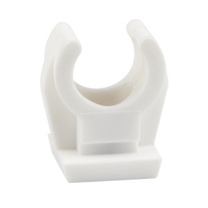 Clip simple de polipropileno con casquillo de latón ø16-18 M6